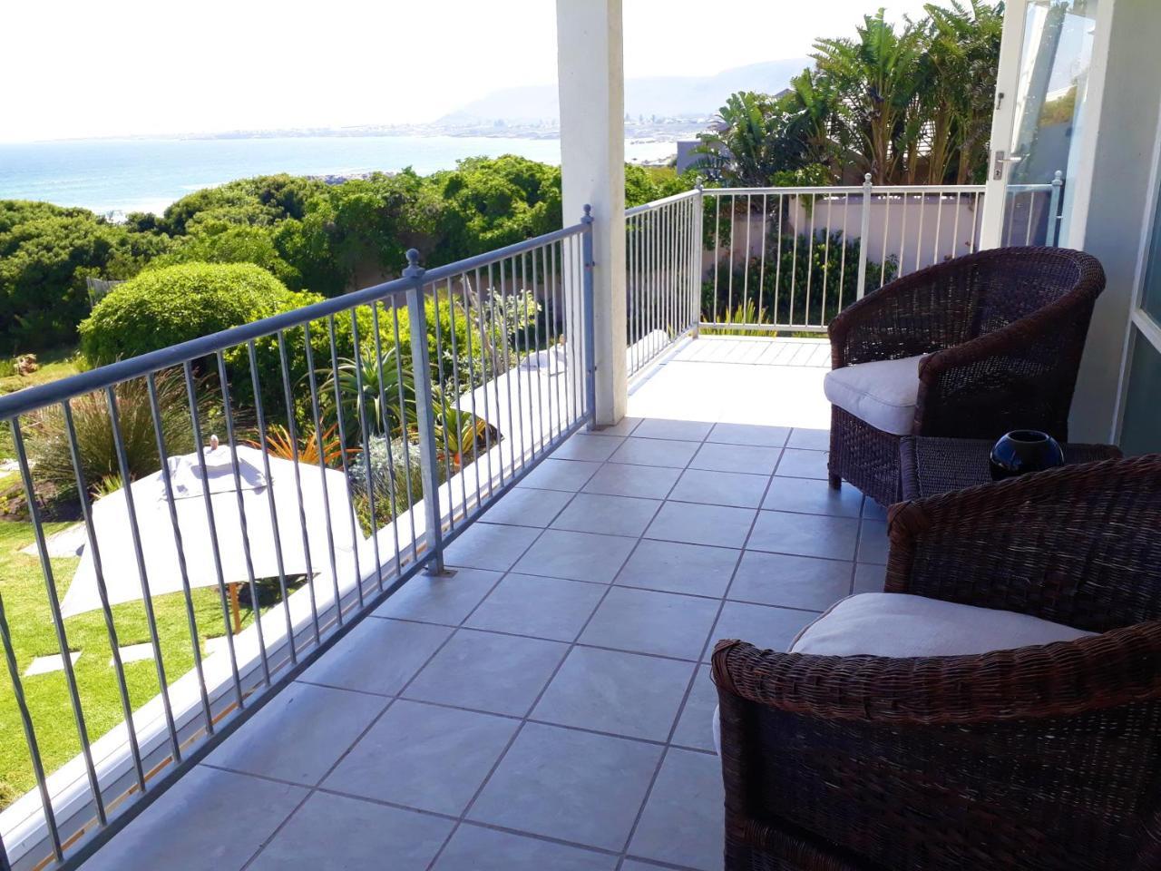 Hermanus Beach Villa Bagian luar foto